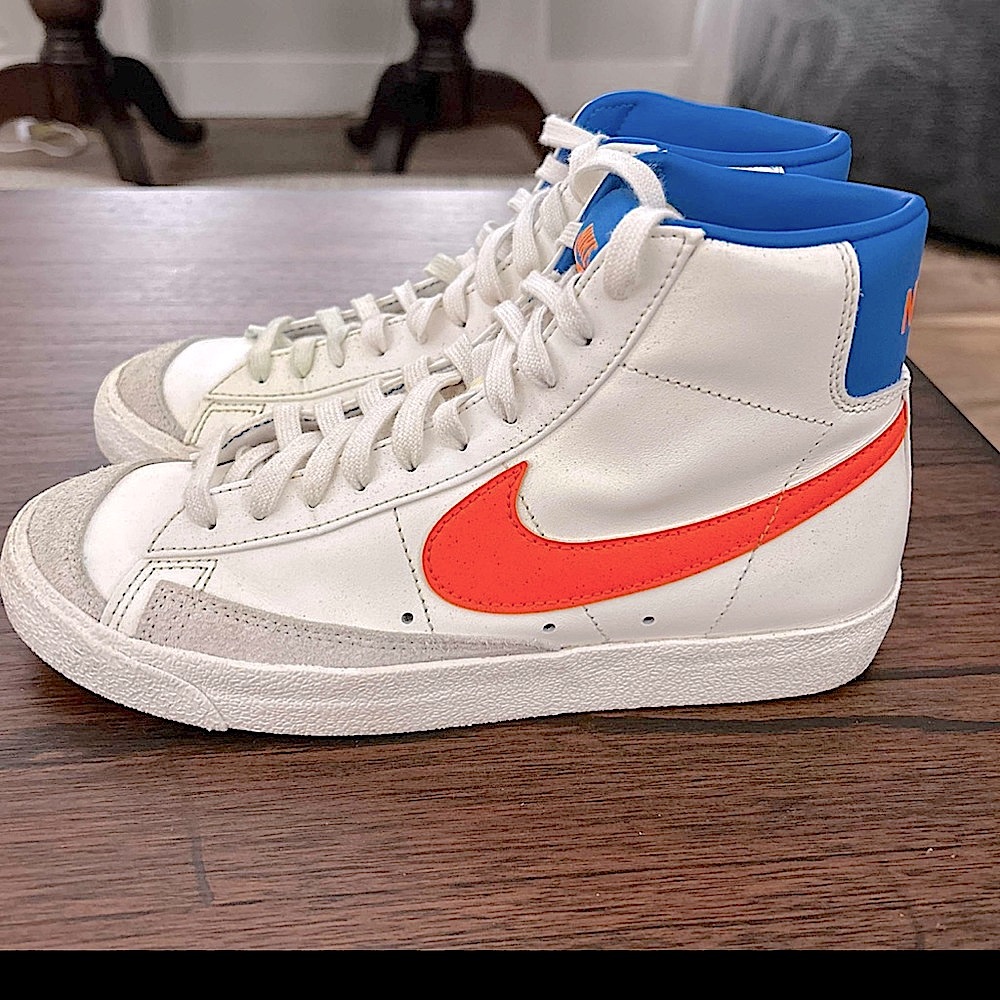 COPY - Wmns Nike Blazer Mid 77 Sail, Total Orange & Light Blue size 9